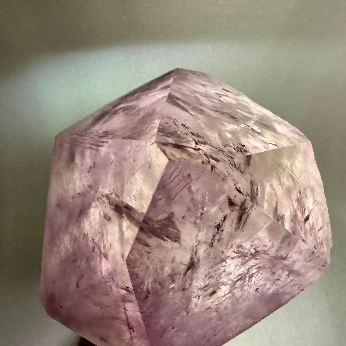 Punta de amatista 2,2 kg. Amethyst - Munay Minerales Palma de Mallorca Spain