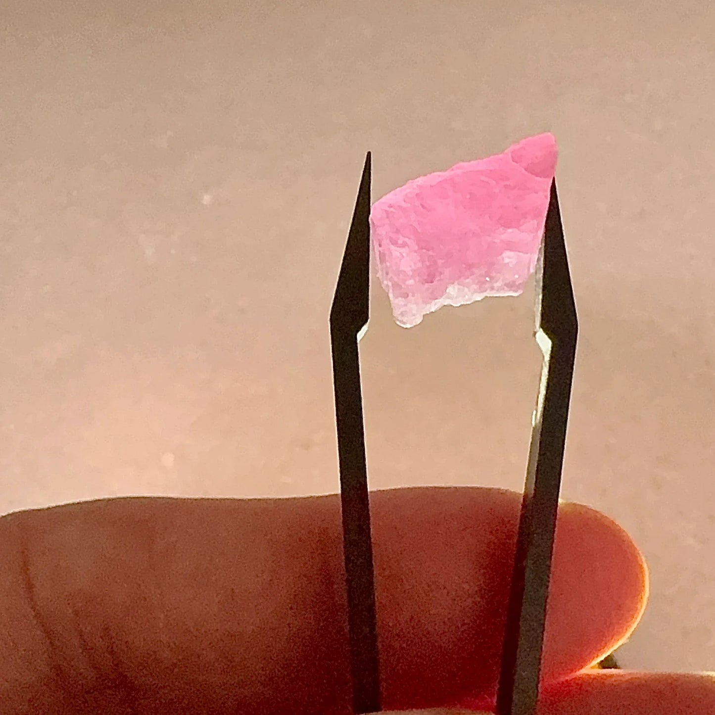 Turmalina rubelita rosa - MUNAY MINERALES MALLORCA