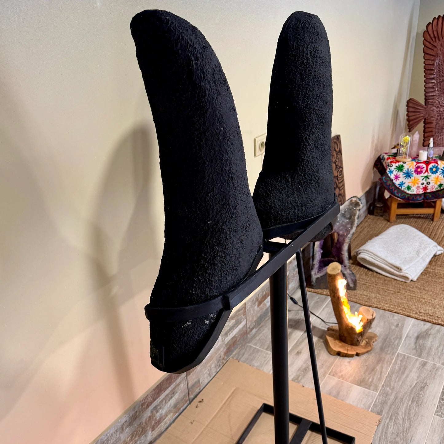 Geoda de amatista alas de ángel mariposa 75 kg. (Consultar precio) - MUNAY MINERALES MALLORCA