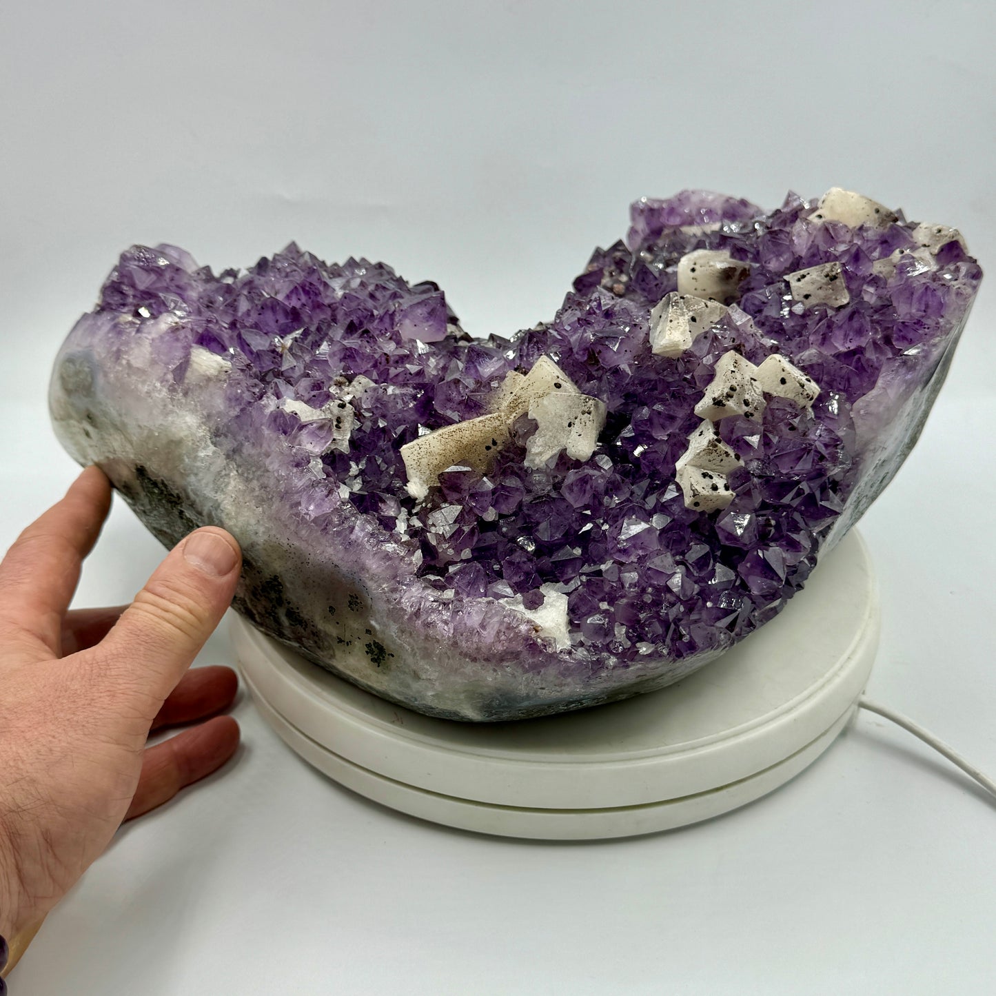 Amethyst druse, 13.5 kg. Munay Minerals, Mallorca