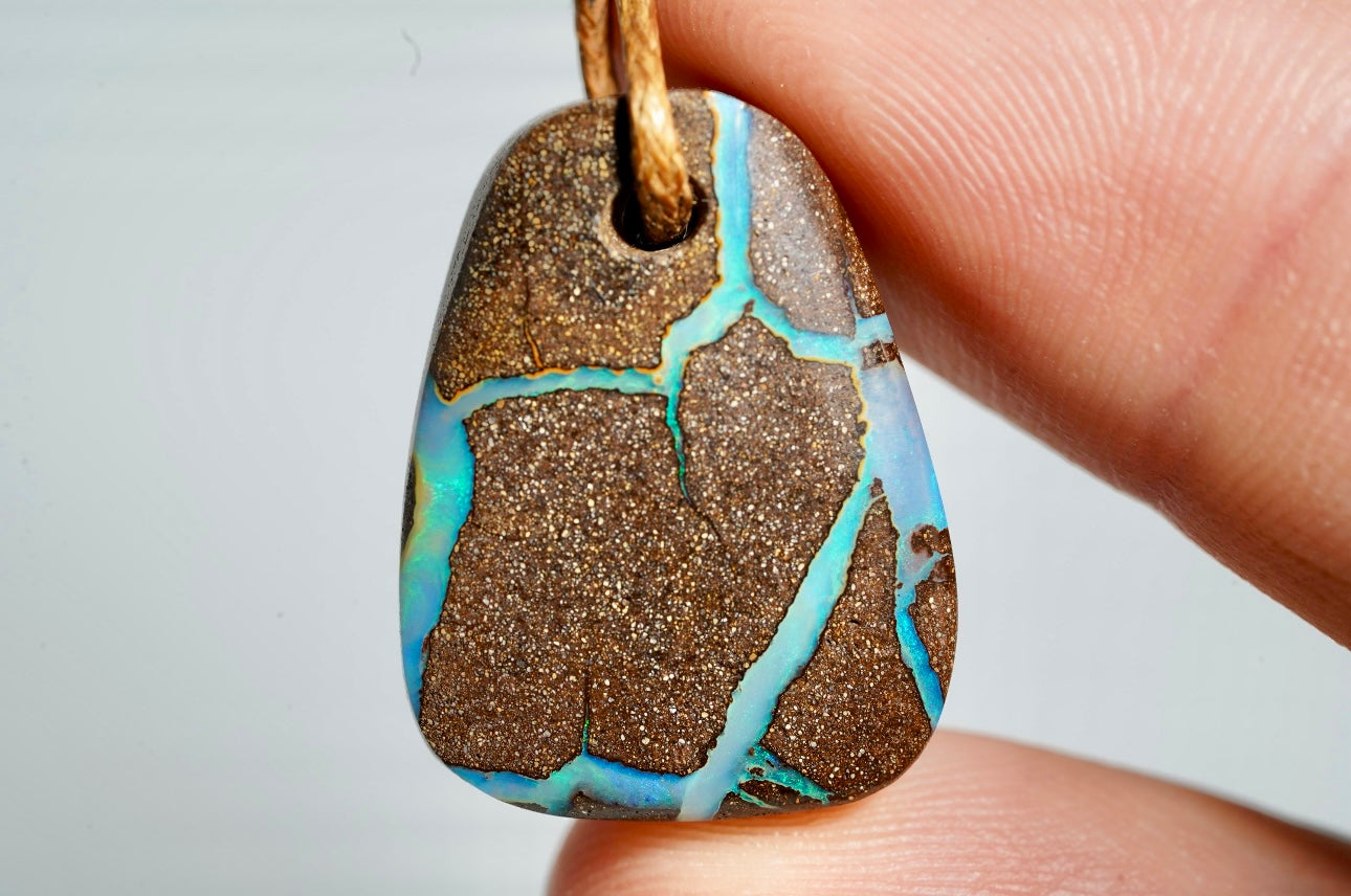 Ópalo Boulder colgante - Munay Minerales Mallorca