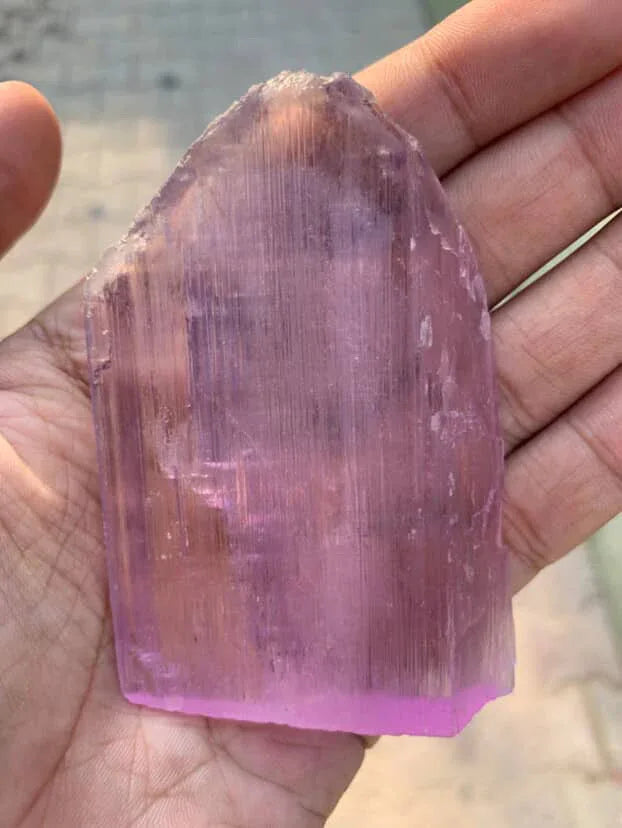 Kunzita espodumena alta calidad - MUNAY MINERALES MALLORCA