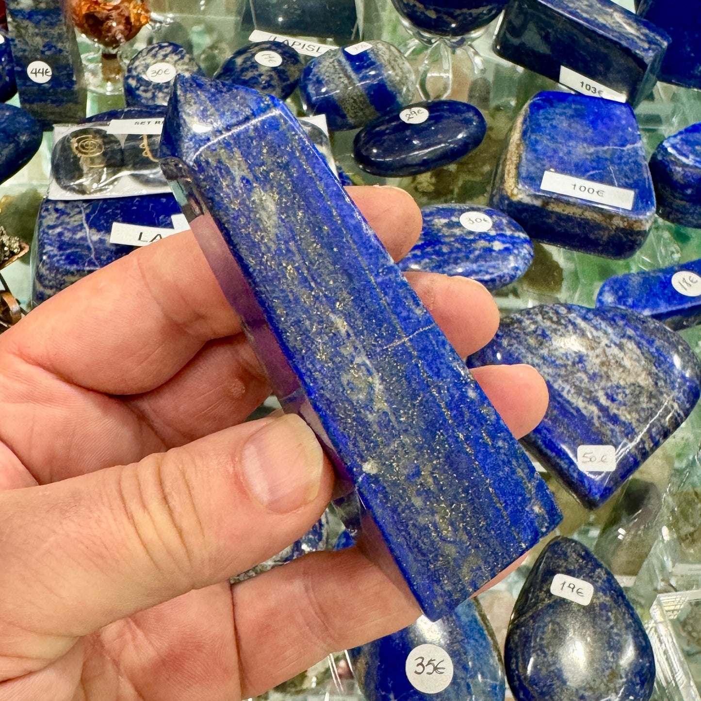 Lapis lazuli obelisk Munay Minerals Mallorca