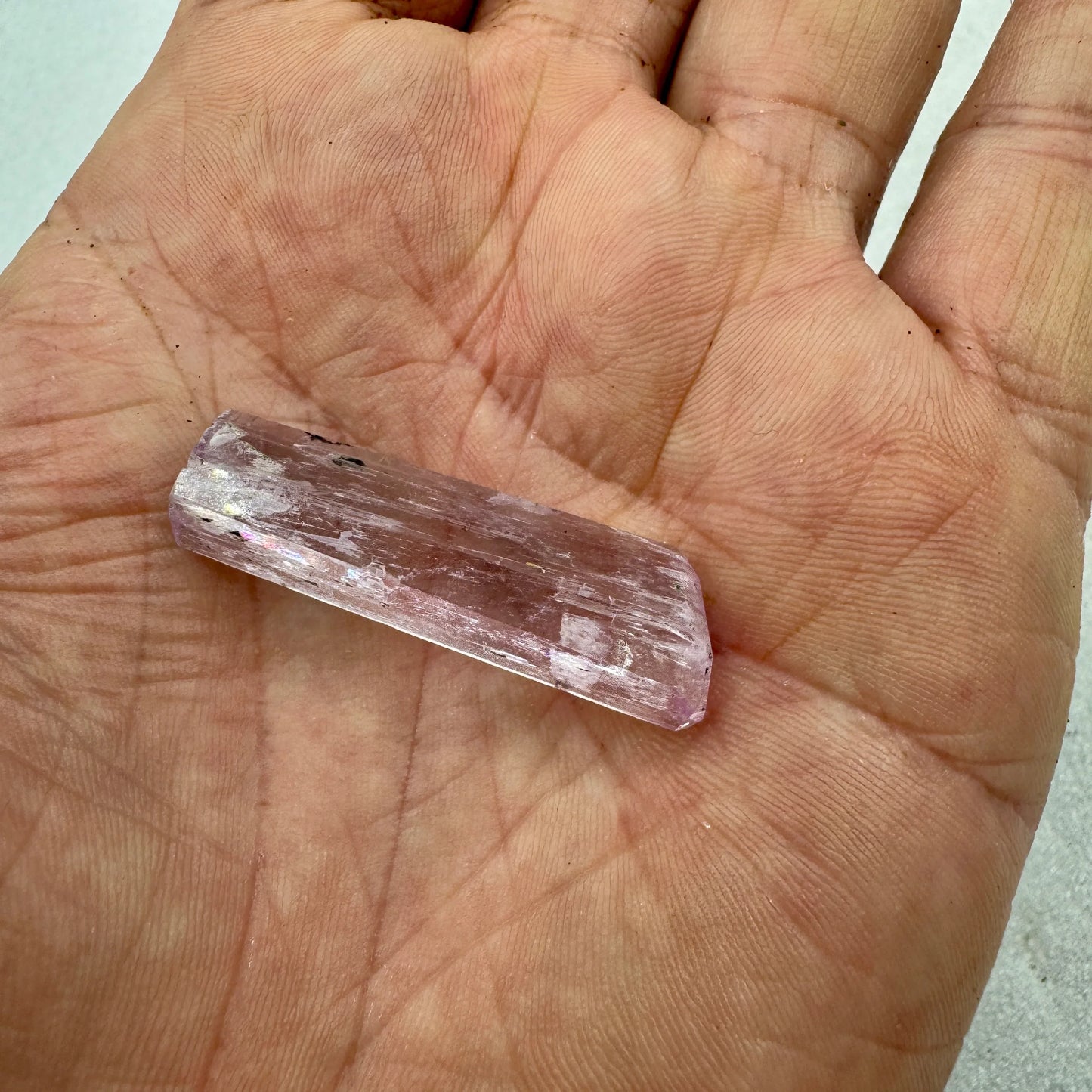 Kunzita pulida espodumena de Afganistán - MUNAY MINERALES MALLORCA