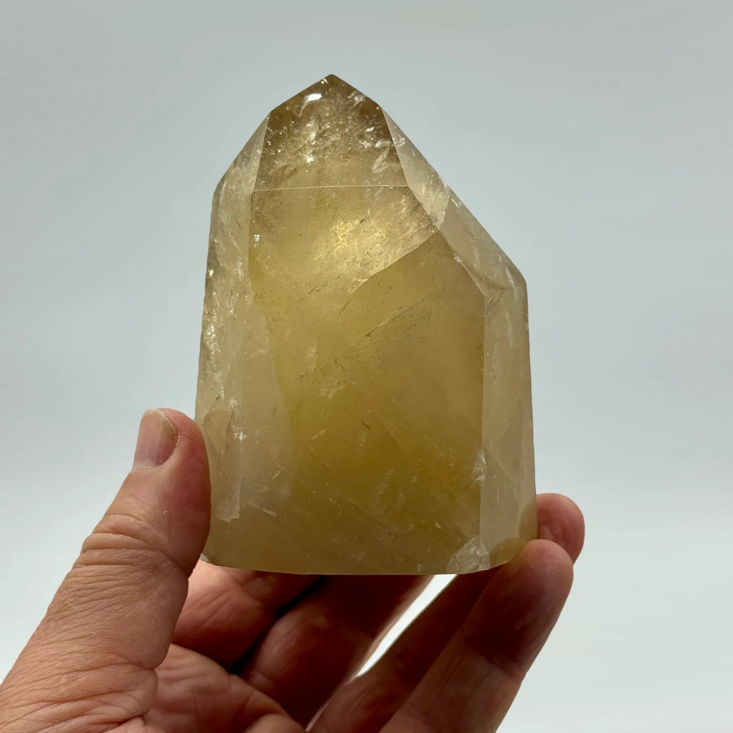 Citrino natural pulido 551 g. - MUNAY MINERALES MALLORCA