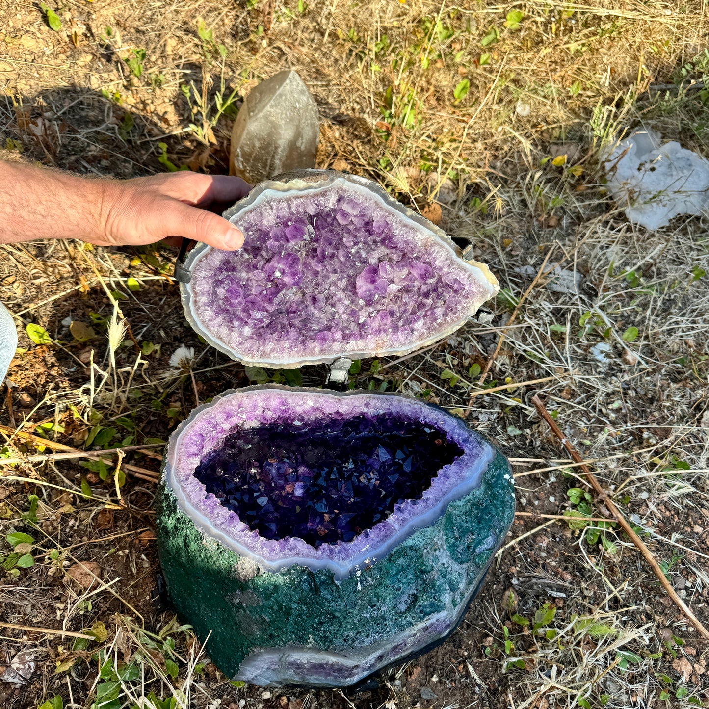 Geoda completa de amatista 25 kg.