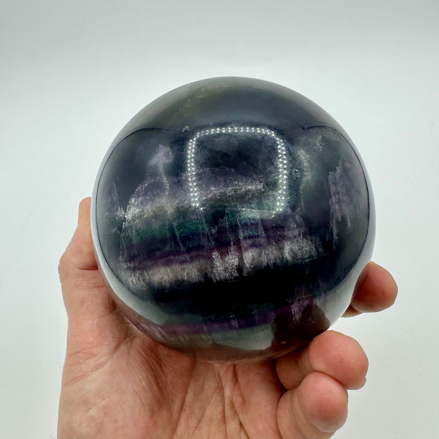 Esfera de fluorita 2,8 kg. y 12 cm. Munay Minerales. Mallorca