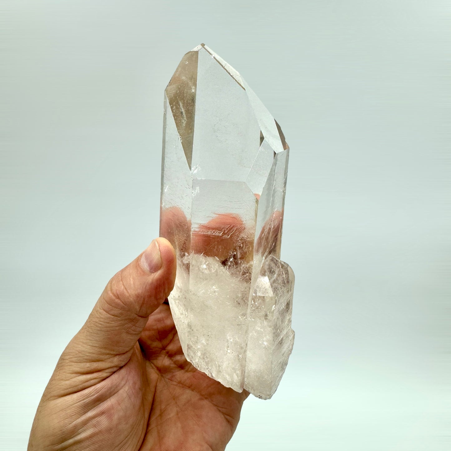 Lemurian quartz with several masteries