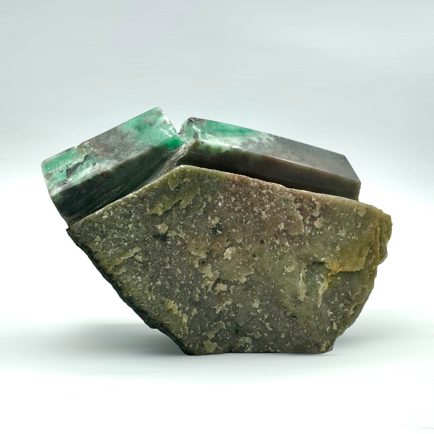 Emerald group on matrix 881 gr.