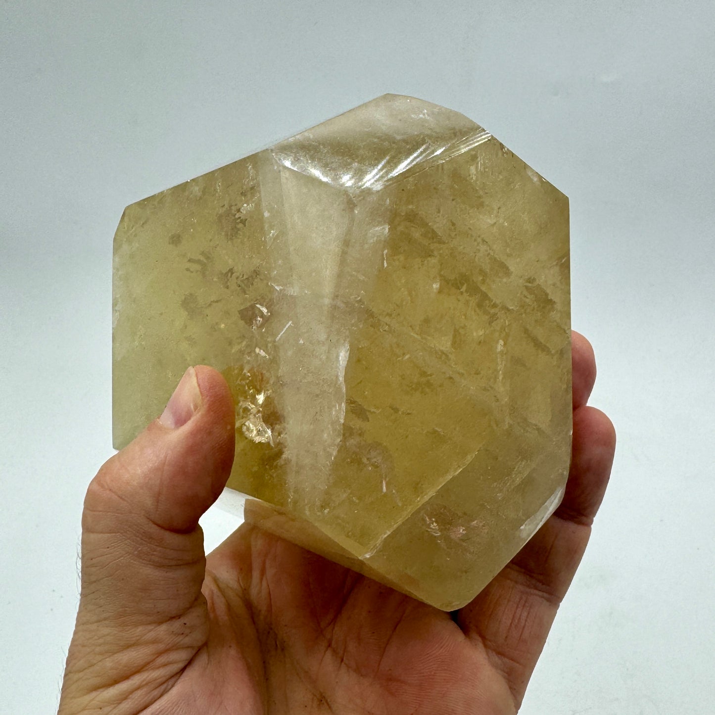 Polished natural citrine 1.9 kg. Munay Minerals Mallorca