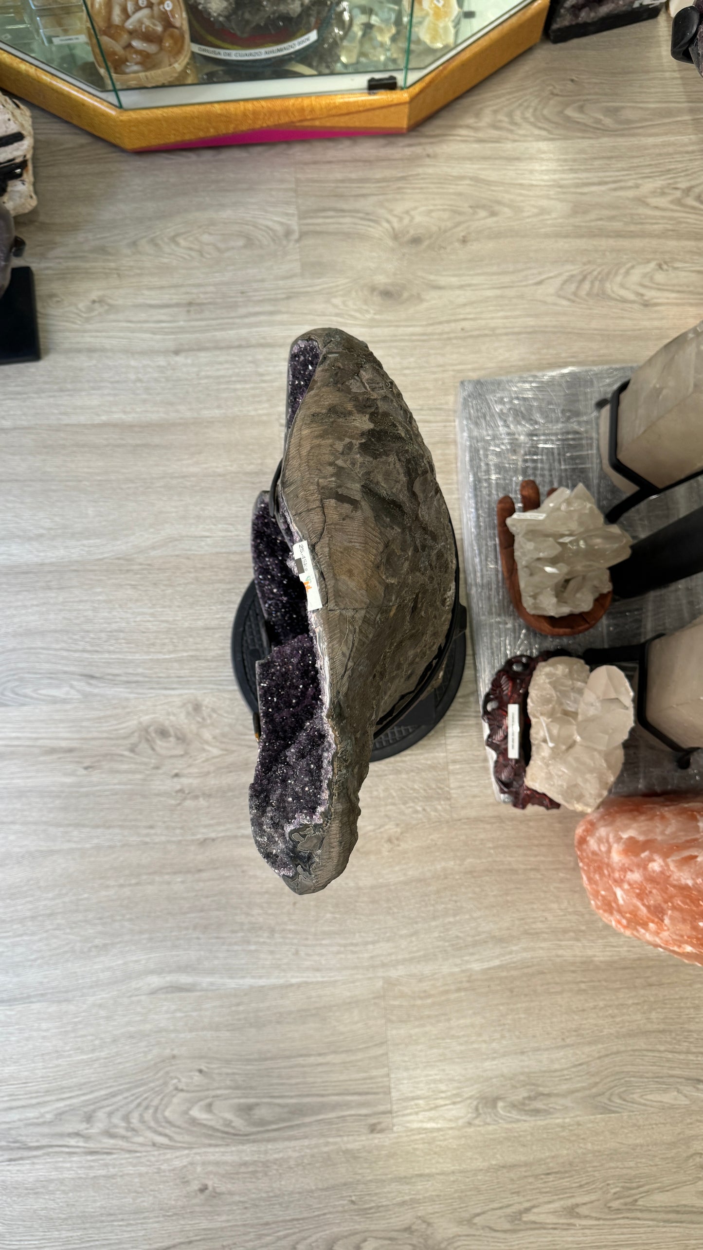 Extra quality amethyst geode 25.4 kg.