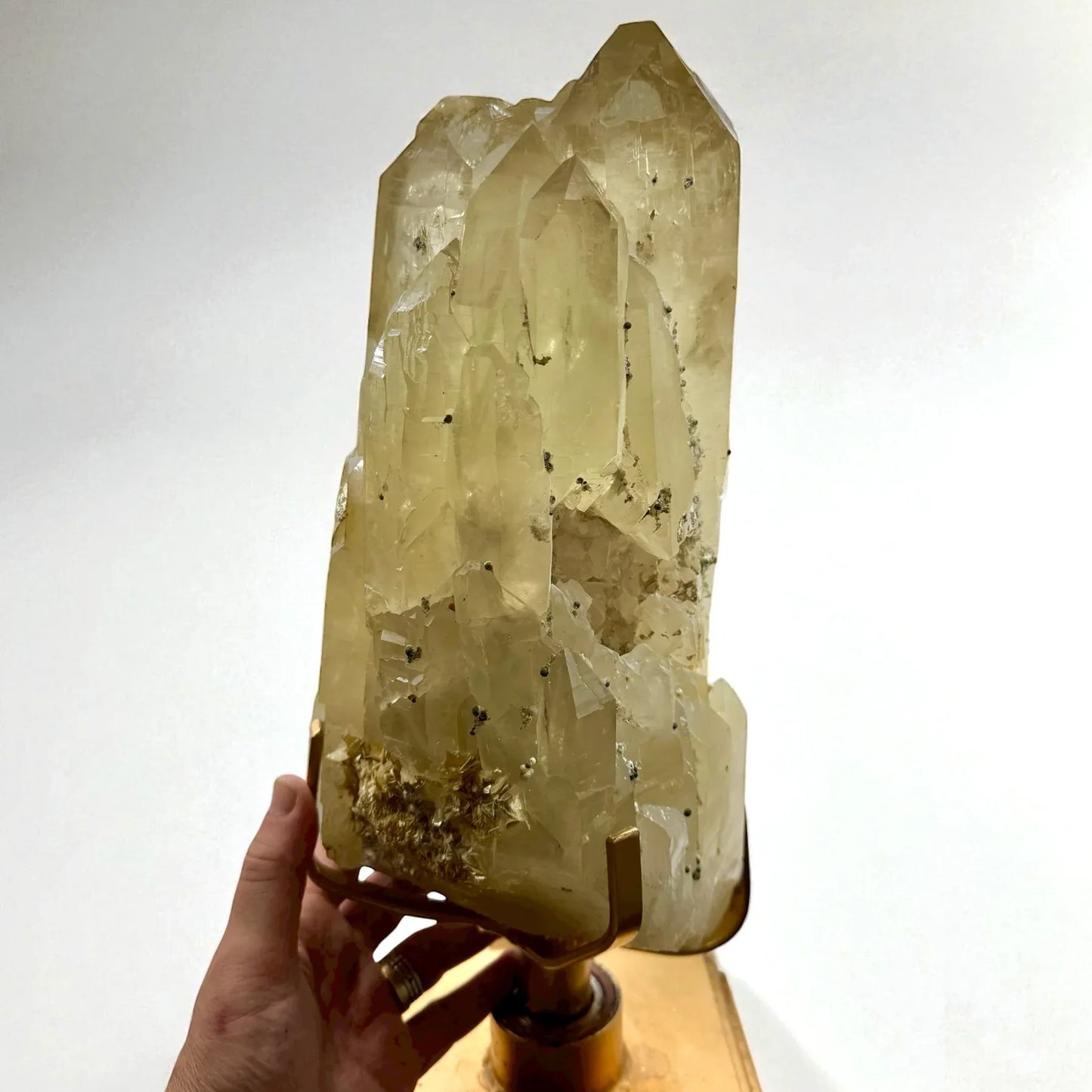 Citrino catedral natural Record keeper con hematitas y mica 13,1 kg. - MUNAY MINERALES MALLORCA