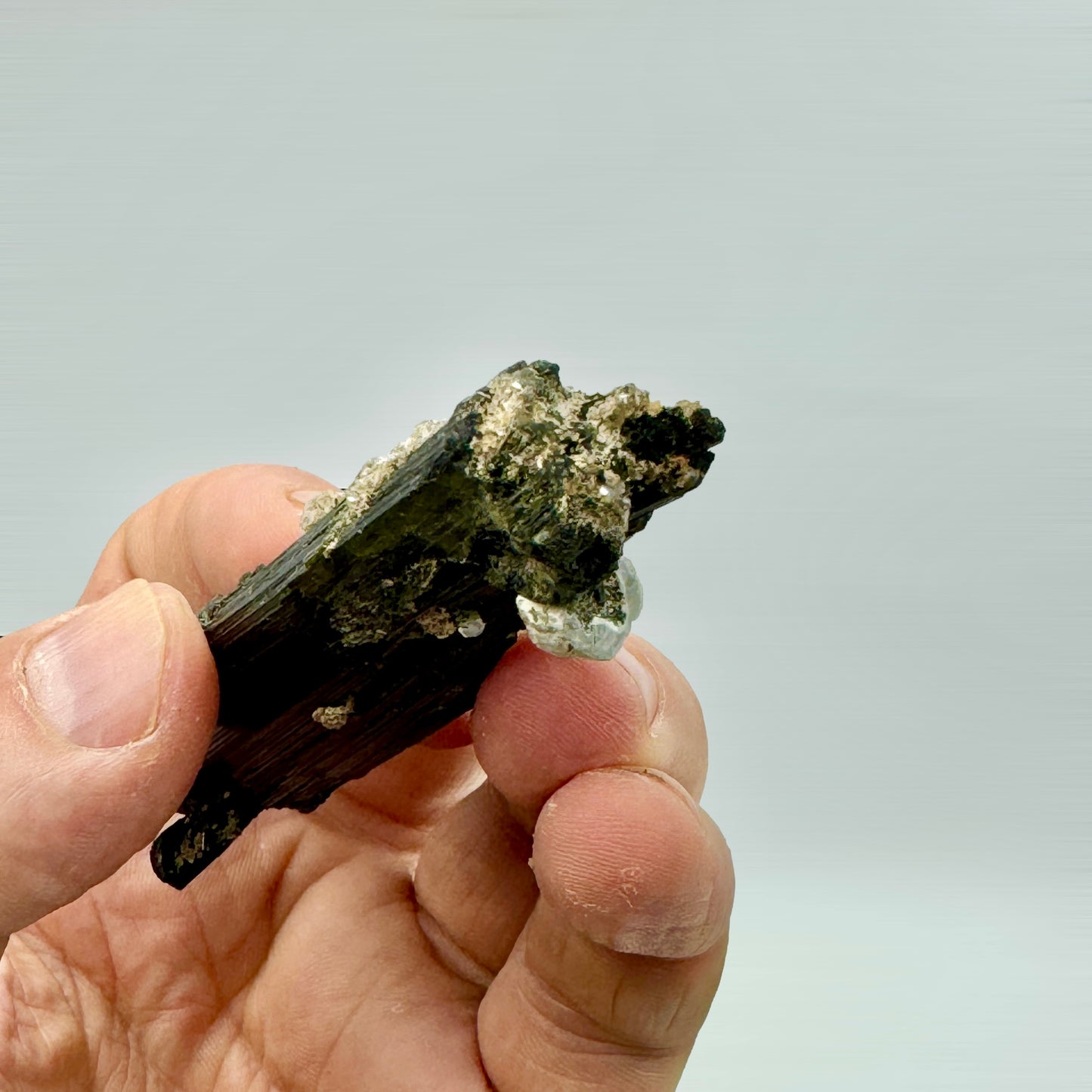 Green tourmaline with mica Munay Minerals Mallorca