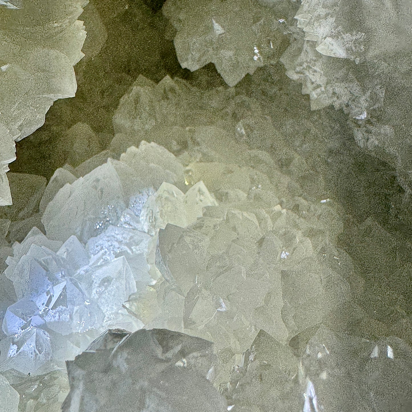 Geoda de cuarzo 4,9 kg.