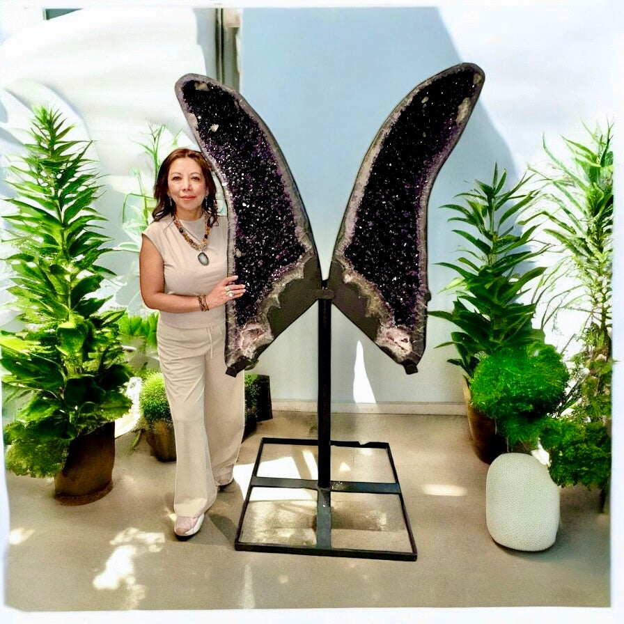Geoda de amatista alas de ángel mariposa 192 kg. (Consultar precio)