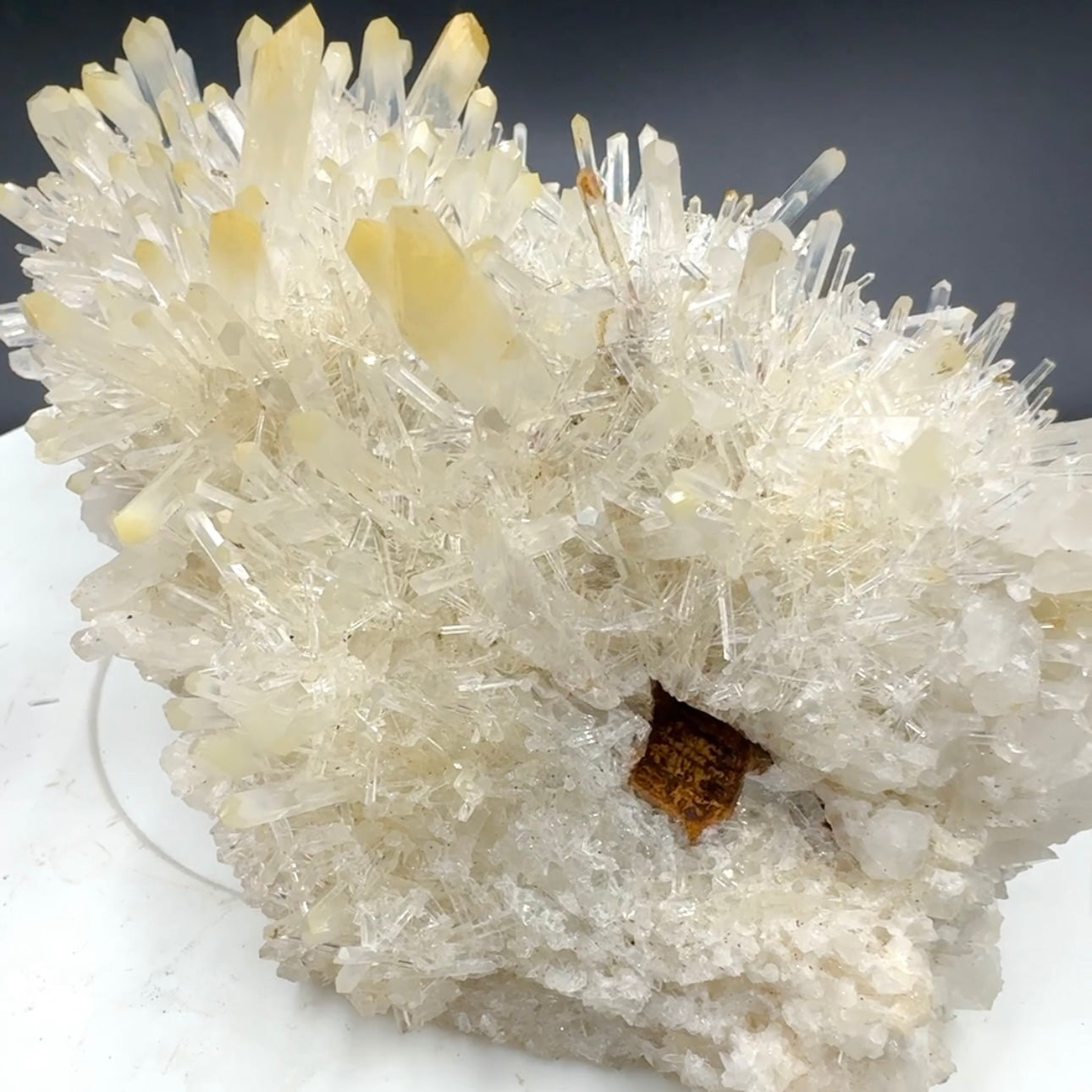Mango quartz with halloysite Colombia