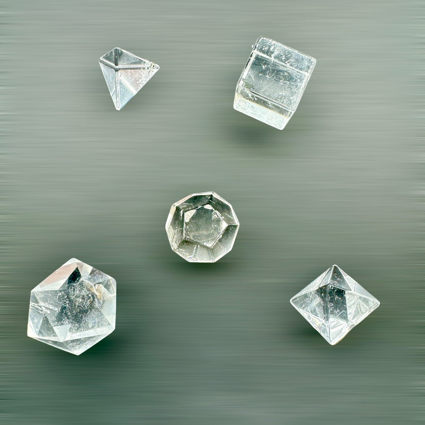 Sólidos platónicos de cuarzo