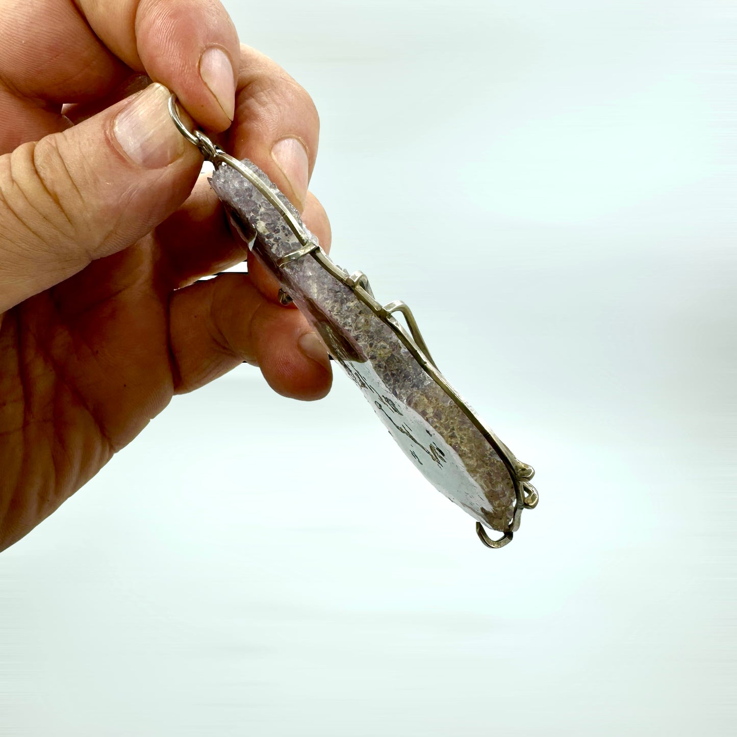 Amatista rodaja colgante en plata de ley