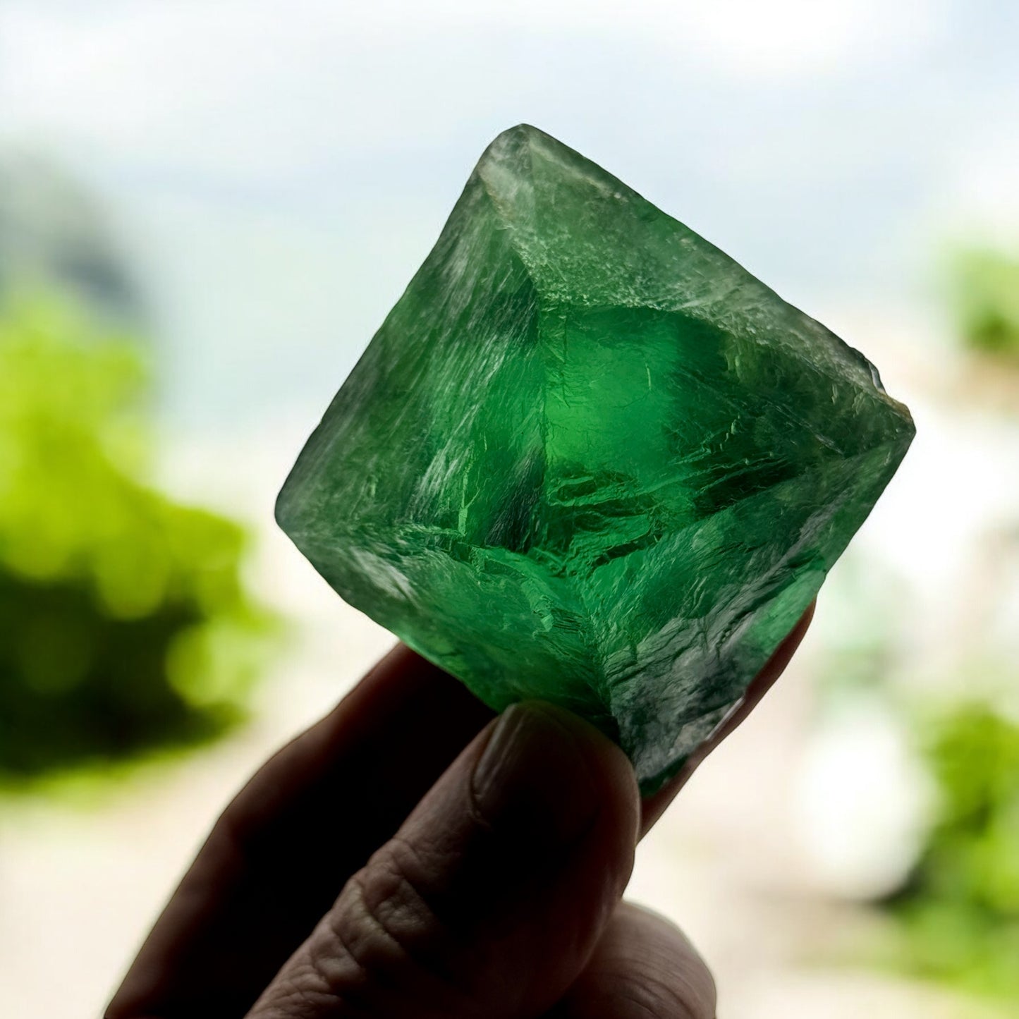 Fluorita verde octaédrica de gran tamaño