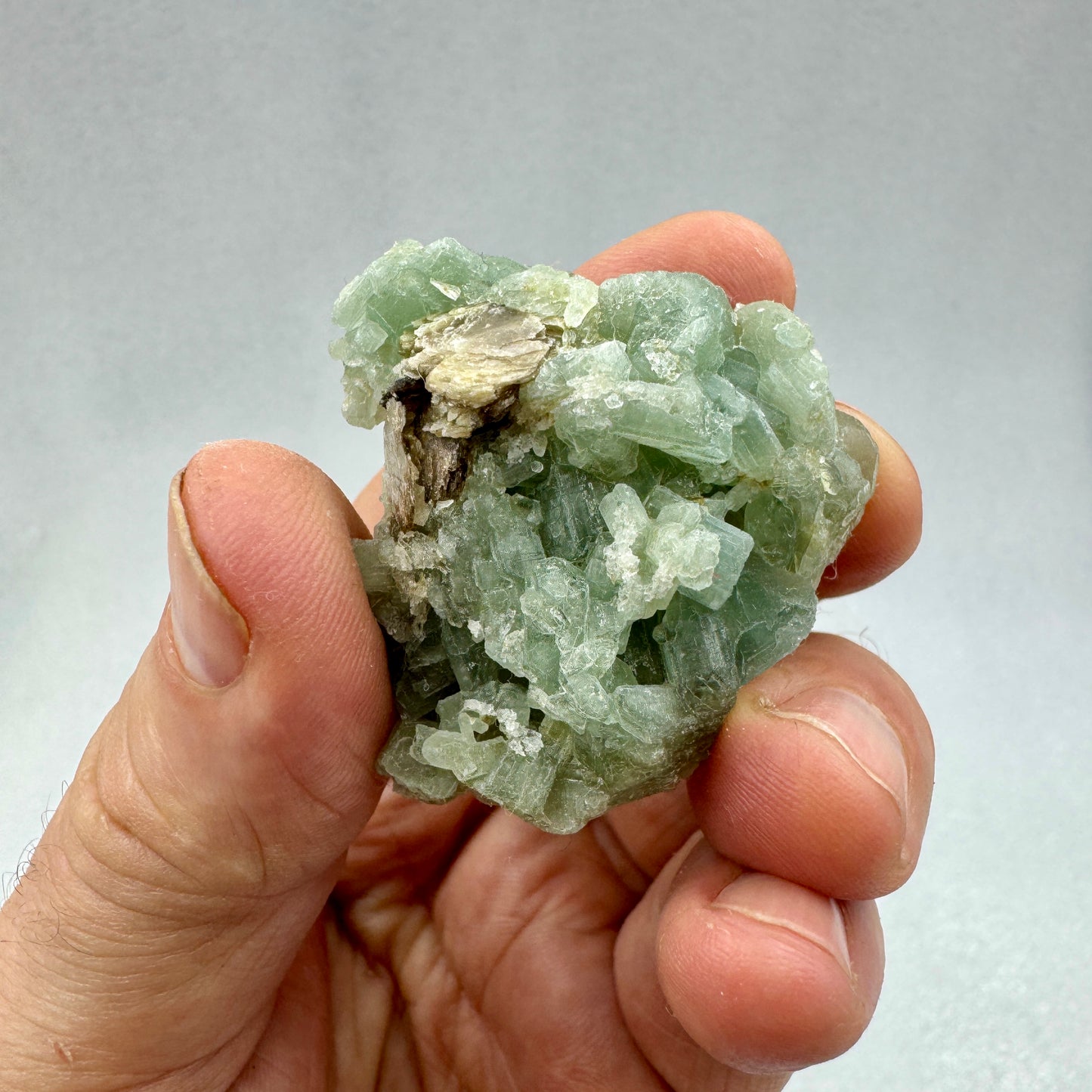 Aguamarina con mica Munay Minerales