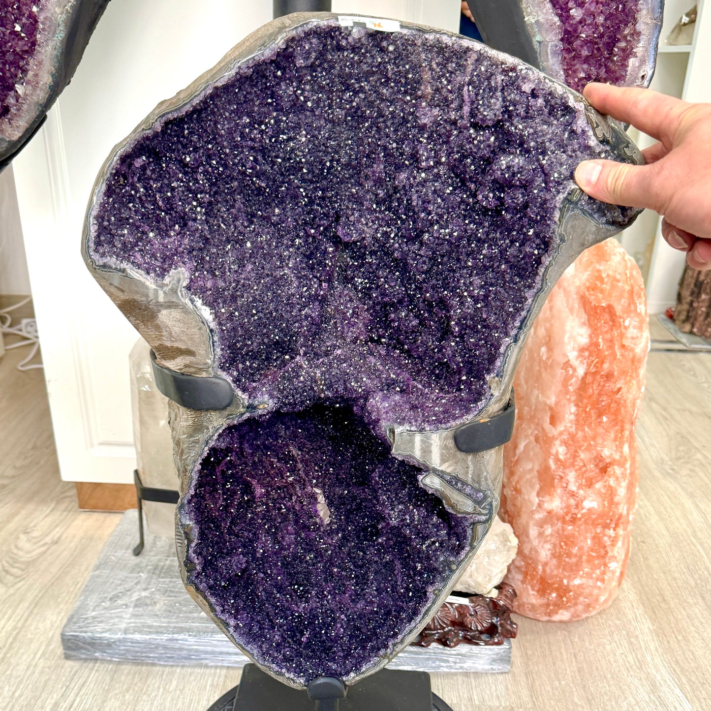 Extra quality amethyst geode 25.4 kg.