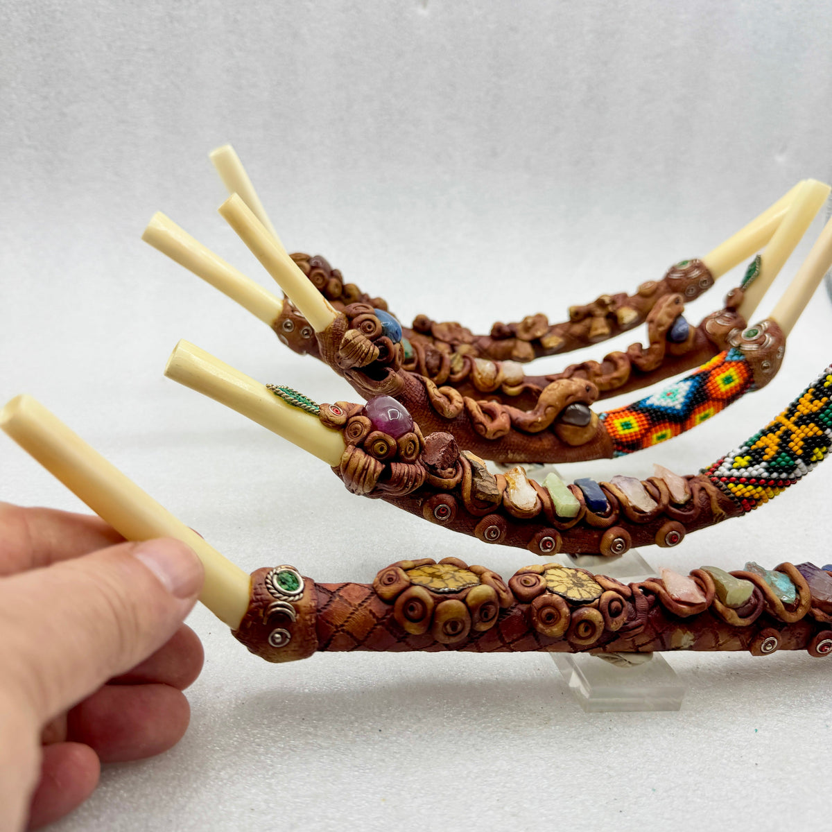 Tipi de hueso ceremonial para rapé (Consulta precios y disponibilidad) MUNAY MINERALES MALLORCA