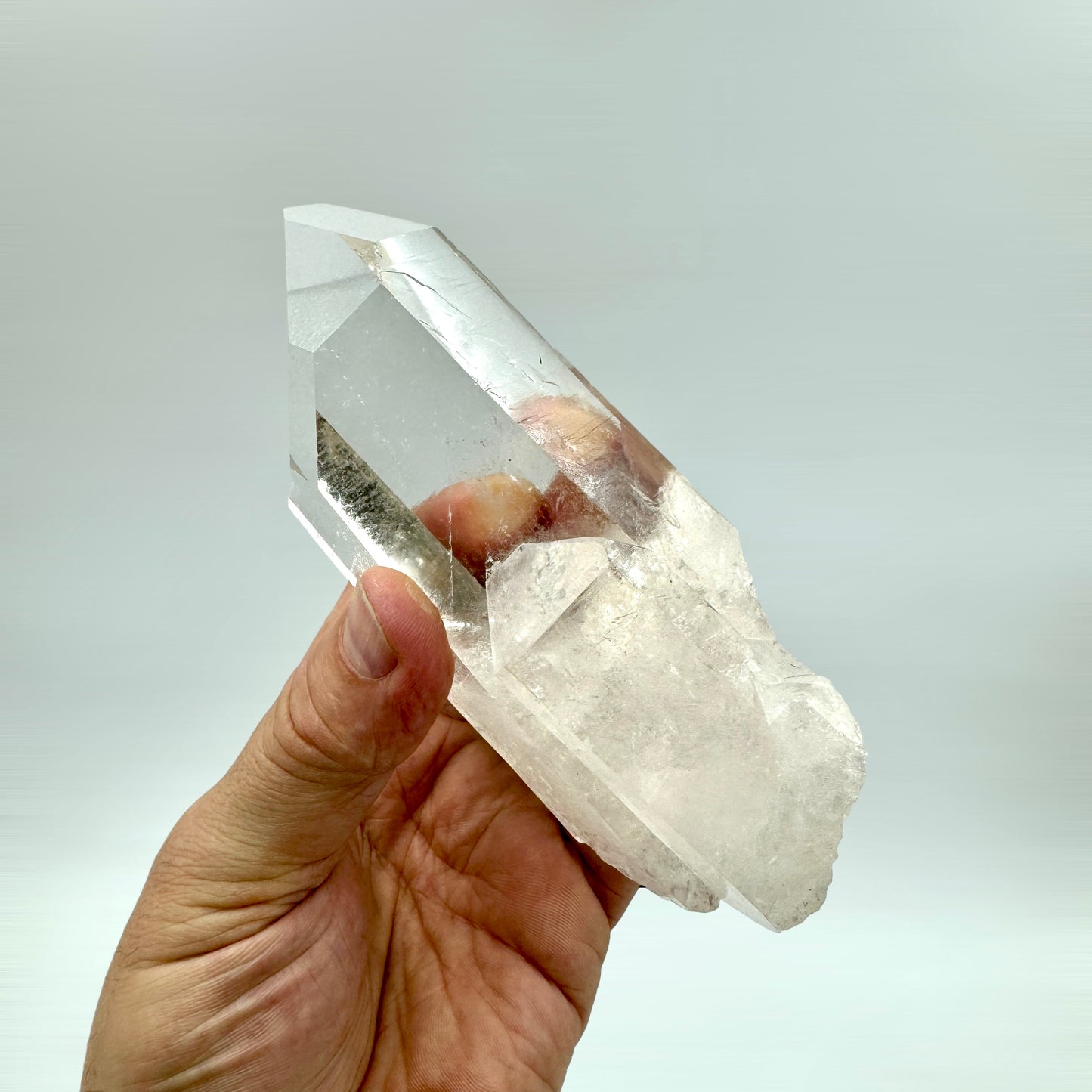 Lemurian quartz with several masteries
