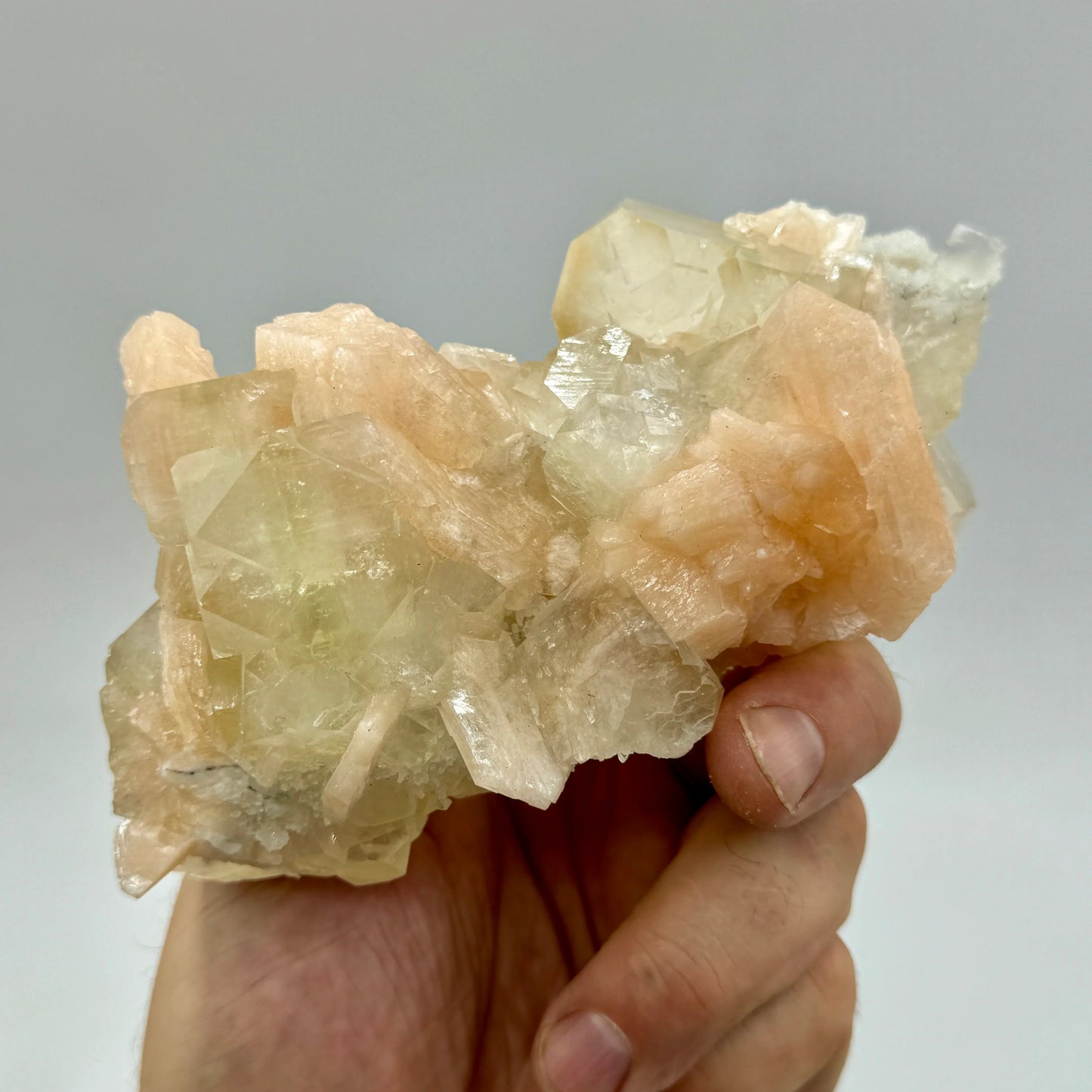 Apofilita con estilbita Munay Minerales Mallorca - MUNAY MINERALES MALLORCA