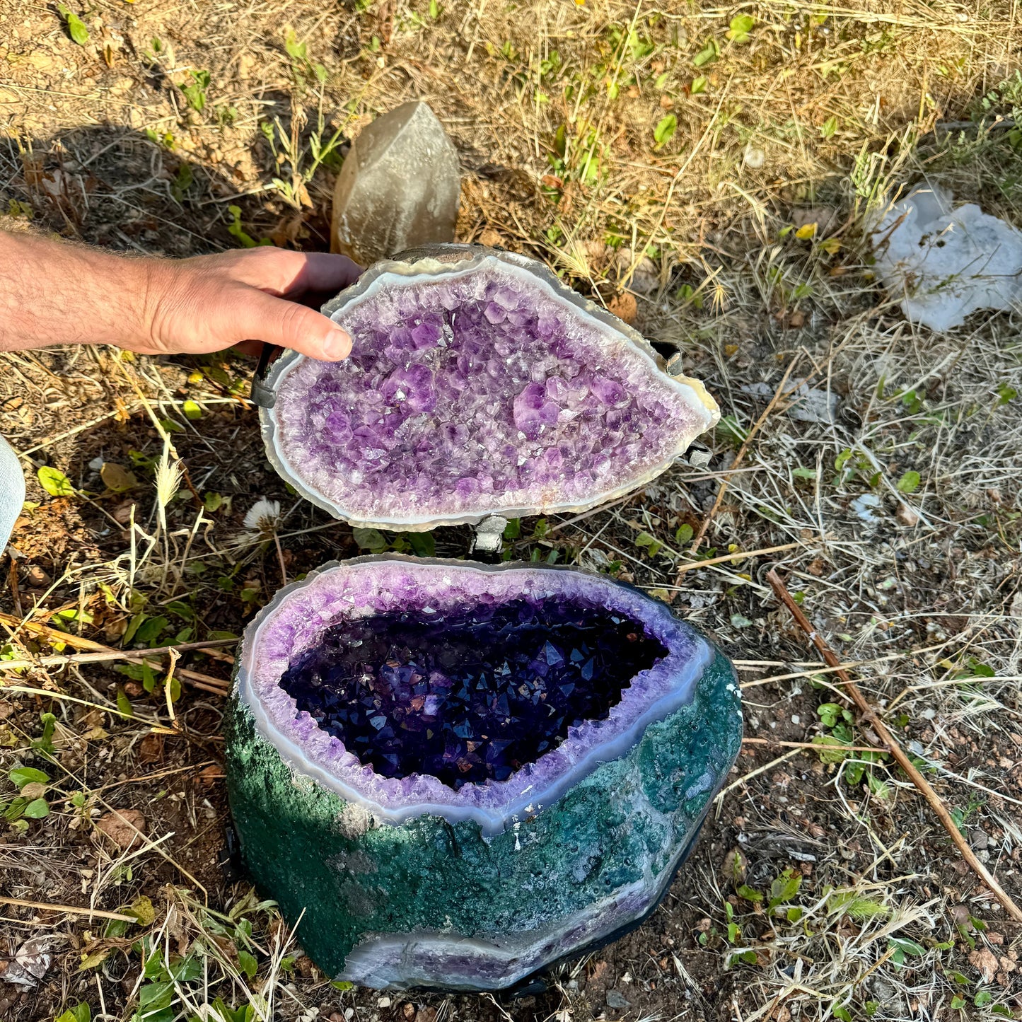 Geoda completa de amatista 25 kg. - MUNAY MINERALES MALLORCA