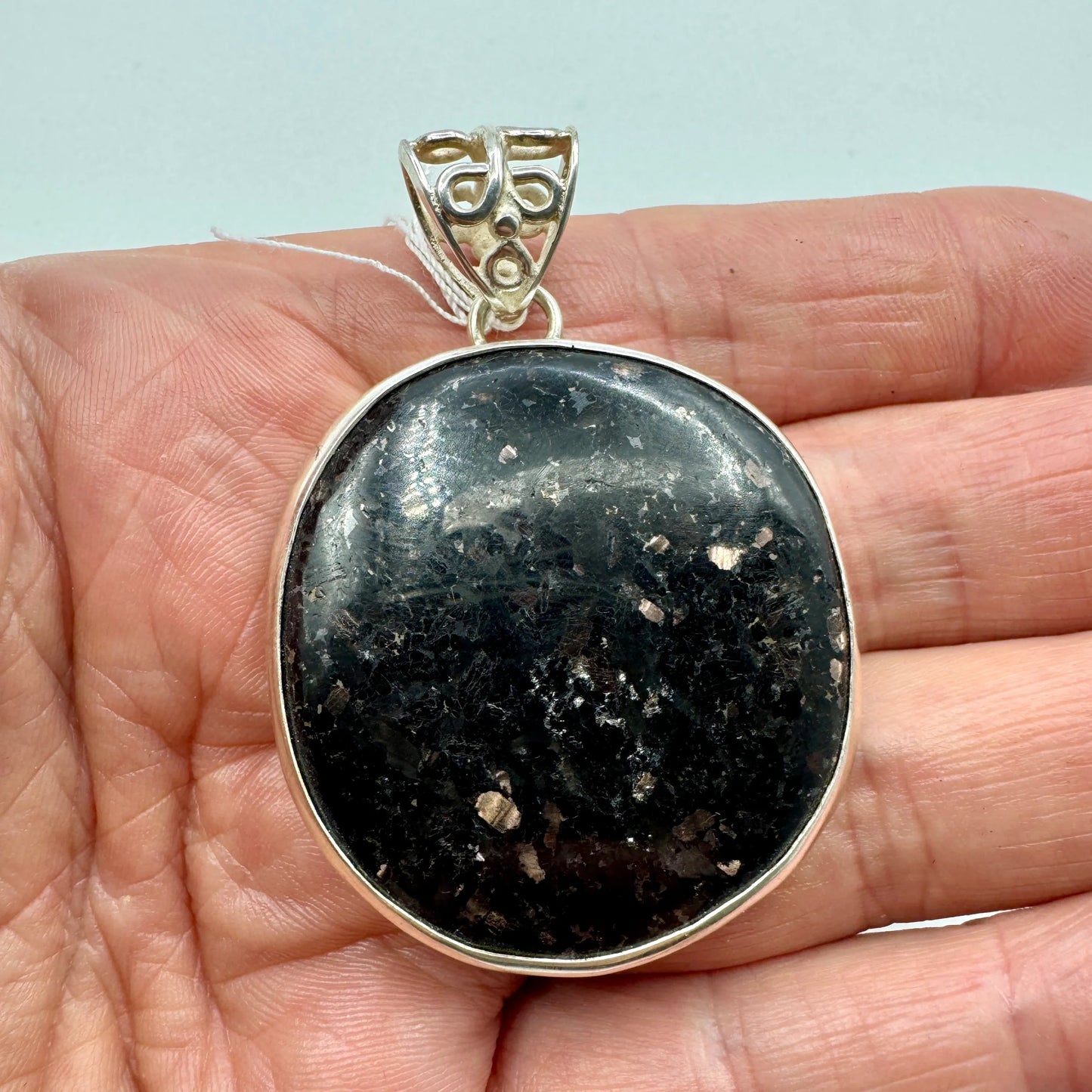 Nuumita colgante en plata de Ley - MUNAY MINERALES MALLORCA