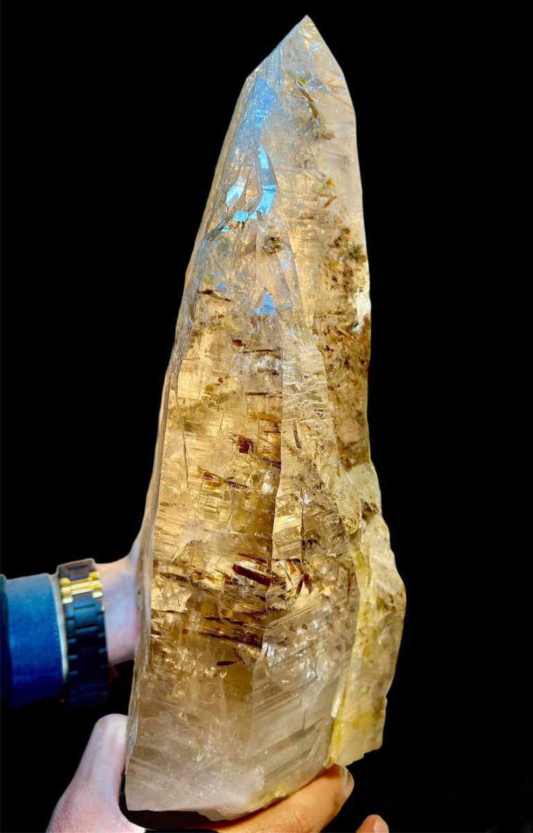 Quartz with red biotite mica 10.9 kg.