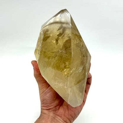 Citrino natural pulido 3 kg.