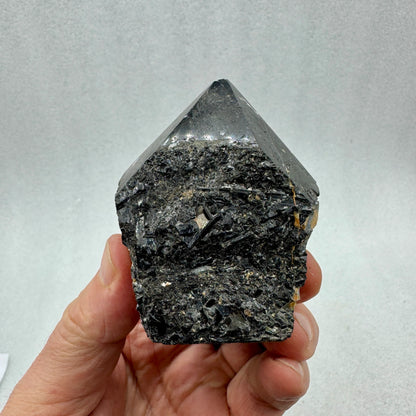 Turmalina negra punta - Munay Minerales Palma de Mallorca Spain 