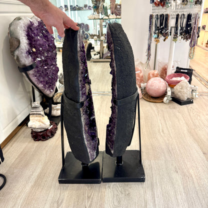 Complete amethyst geode, 2 pieces, 74 kg. Premium quality from Uruguay.