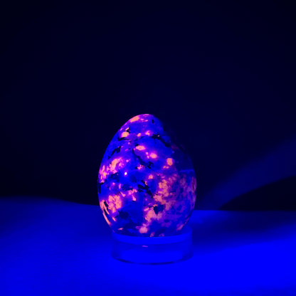 Sodalita Yooperlita huevo fluorescente
