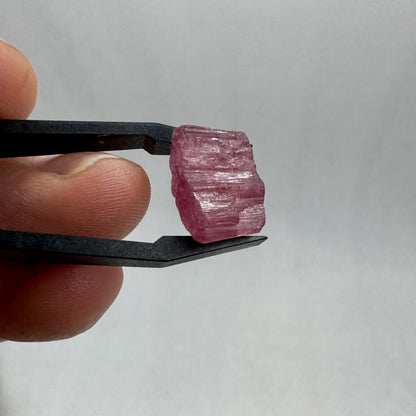 Turmalina rubelita rosa