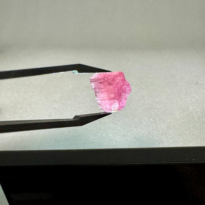 Turmalina rubelita rosa