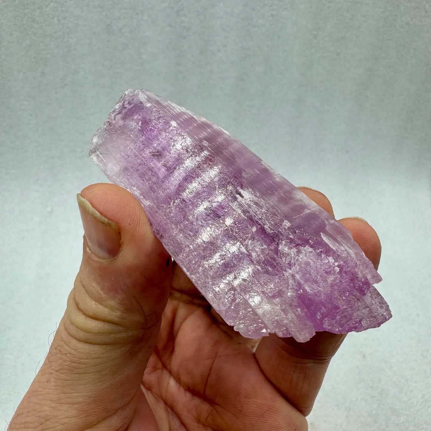 Kunzita espodumena de Afganistán - MUNAY MINERALES MALLORCA