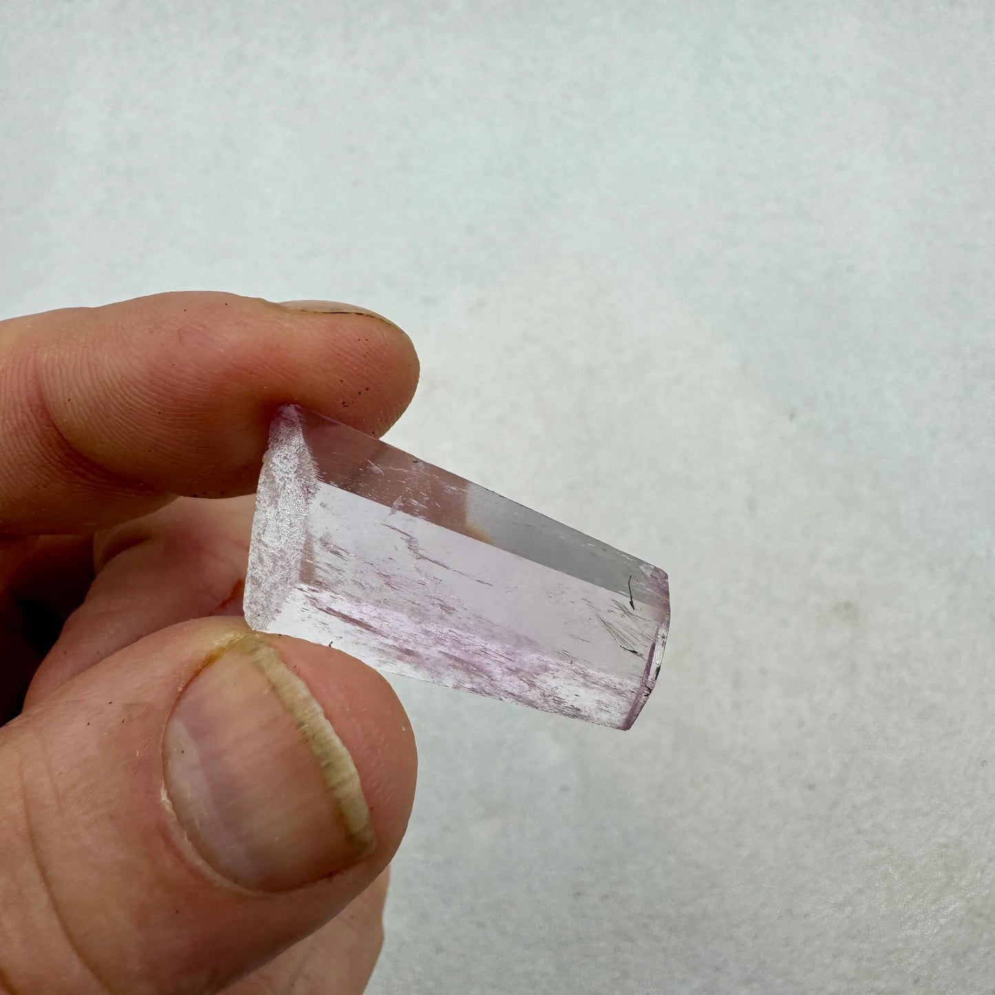 Kunzita pulida espodumena de Afganistán - MUNAY MINERALES MALLORCA