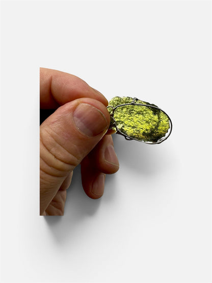 Moldavita tectita impactita colgante plata de ley Munay Minerales Mallorca