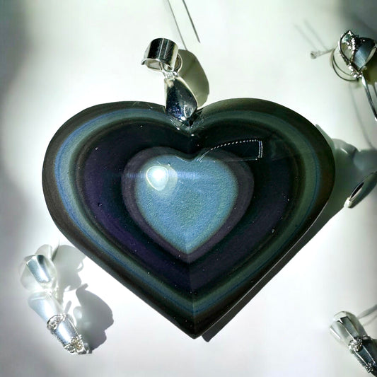 OBSIDIANA ARCOÍRIS CORAZÓN COLGANTE PLATA