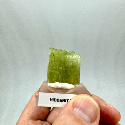 Hiddenita Espodumena verde