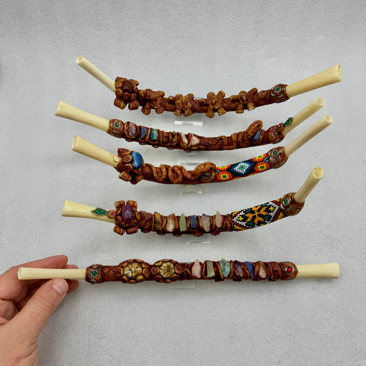Tipi de hueso ceremonial para rapé (Consulta precios y disponibilidad) MUNAY MINERALES MALLORCA