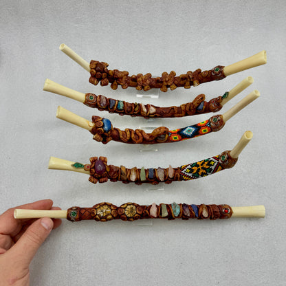 Tipi de hueso ceremonial para rapé (Consulta precios y disponibilidad) MUNAY MINERALES MALLORCA