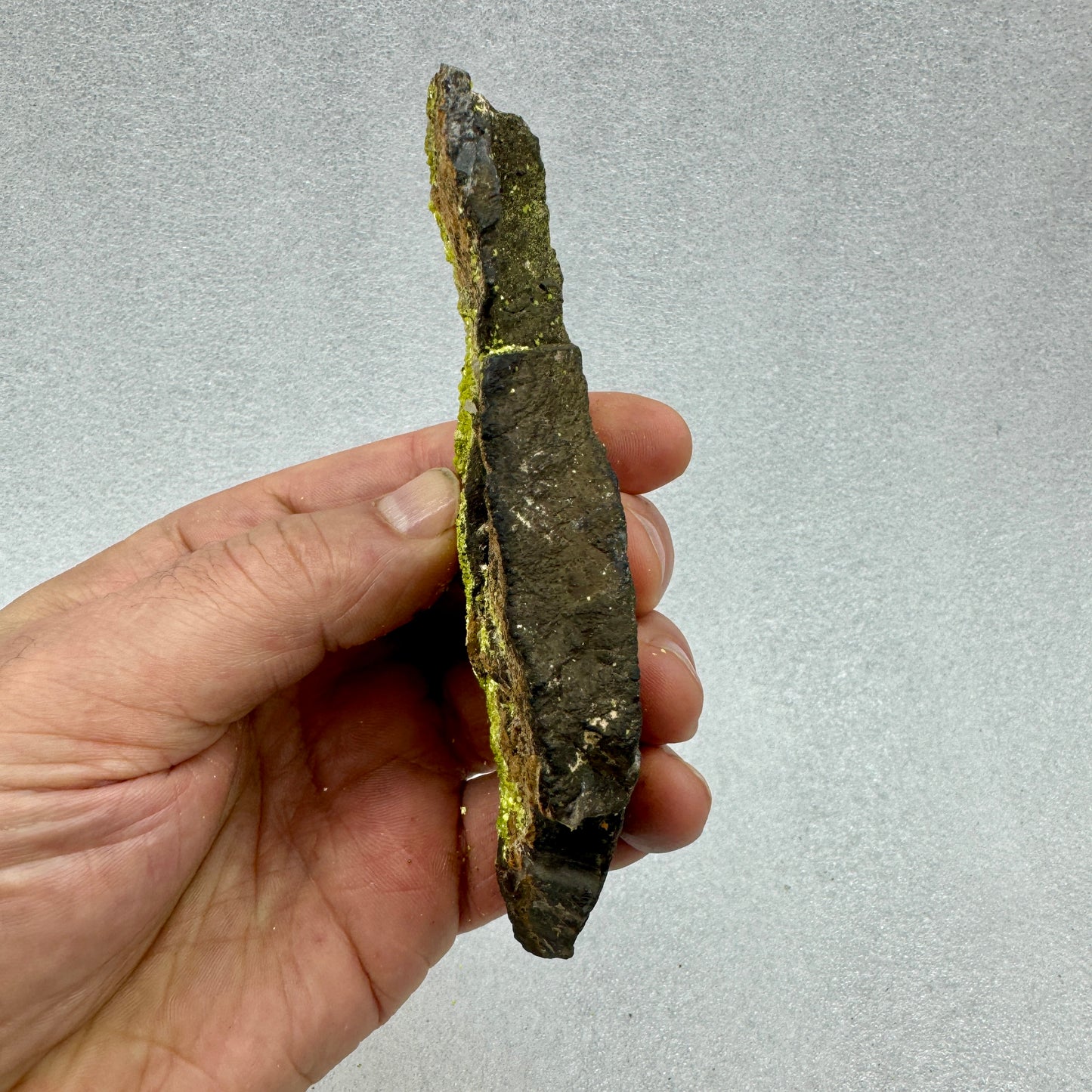 Autunita fluorescente de Portugal