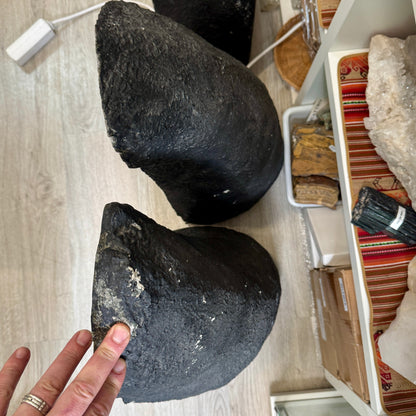 Geoda completa de amatista 2 piezas 127 kg.