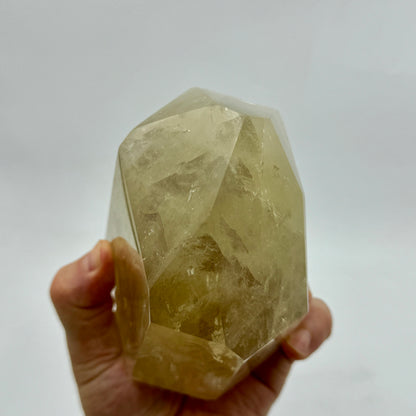 Citrino natural pulido 1,9 kg. Munay Minerales Mallorca