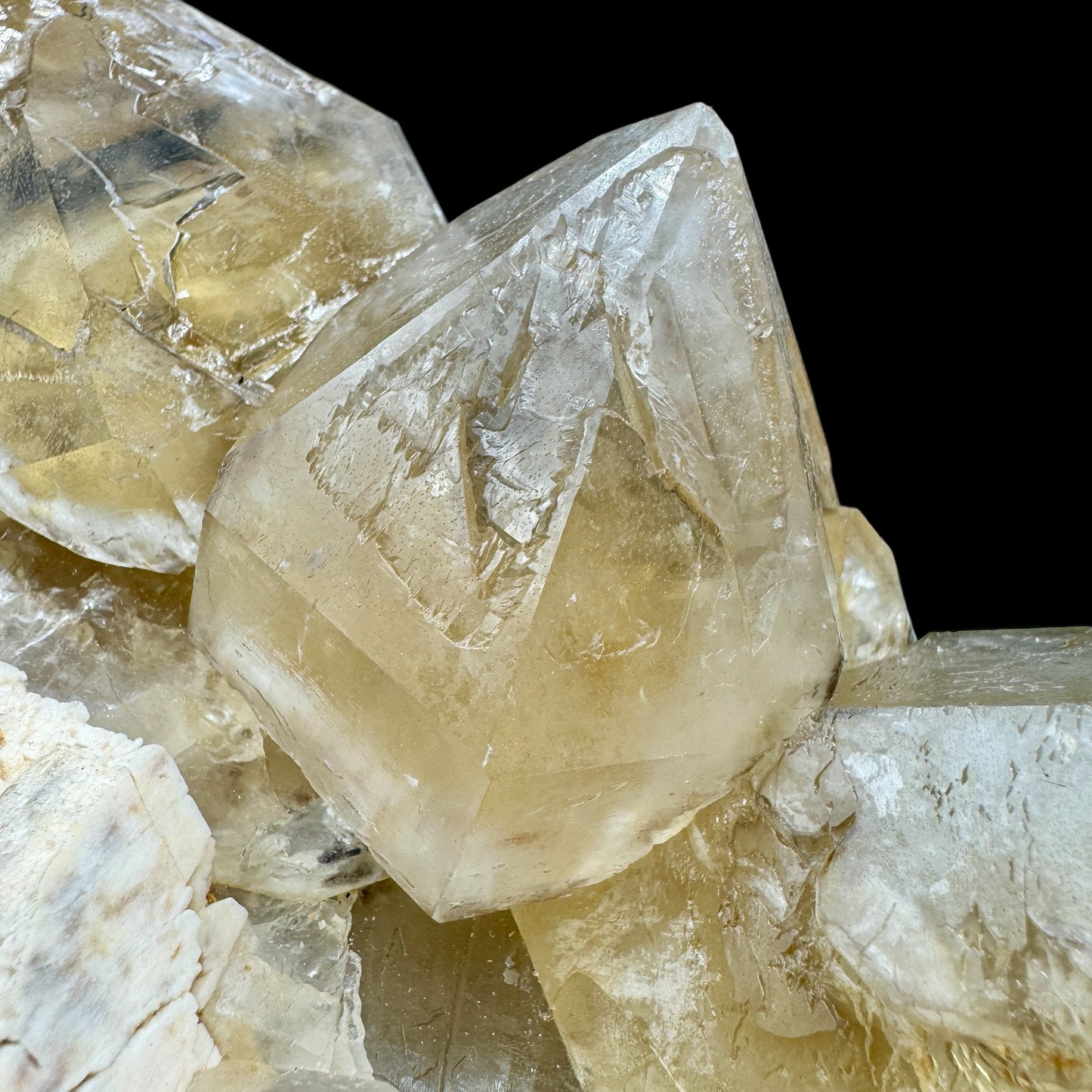 Citrino elestial cluster Citrine natural 4,8 kg. con turmalina negra