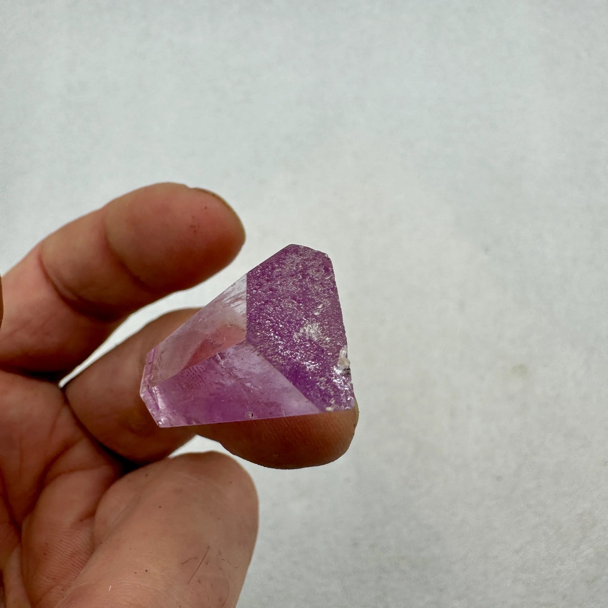 Kunzita pulida espodumena de Afganistán - MUNAY MINERALES MALLORCA