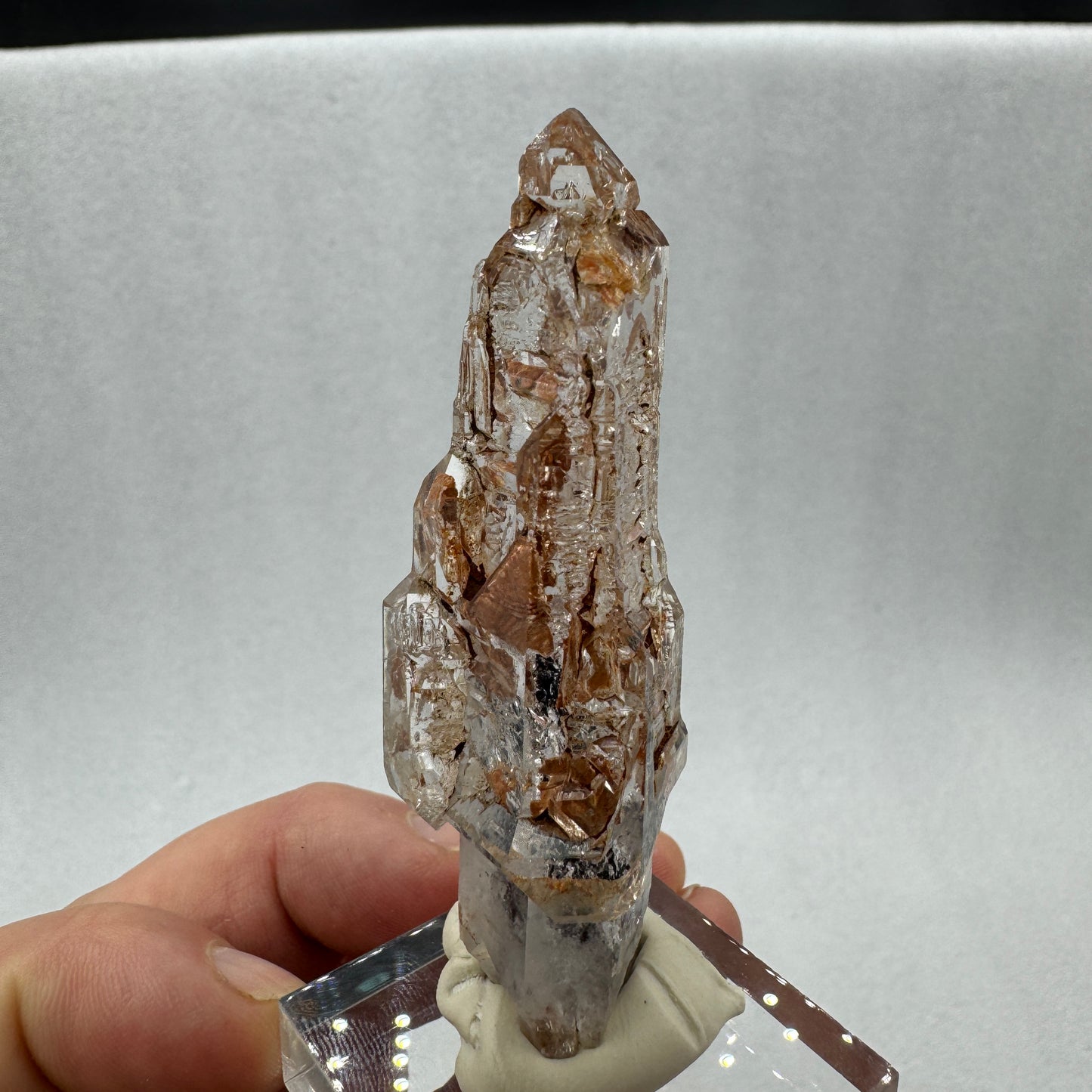 Cuarzo cetro hidrocarburos fluorescente